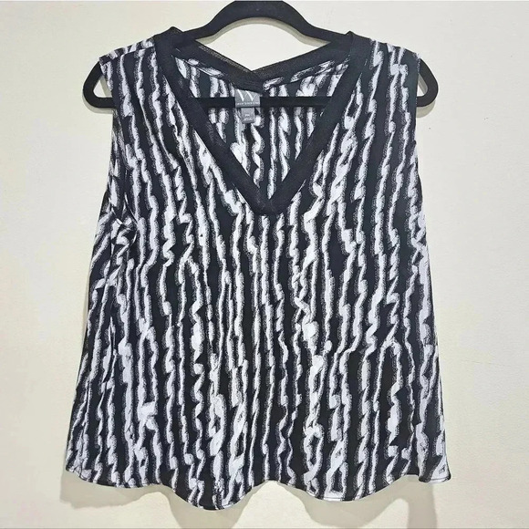 Worthington Blouse - Picture 1 of 4